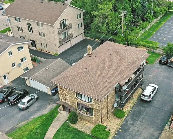 3 bed, 1400 sqft, $2,350 — Photo 3
