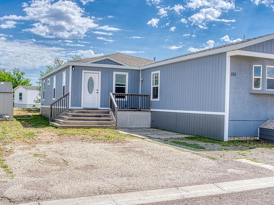 1st image of 251 Bighorn Dr