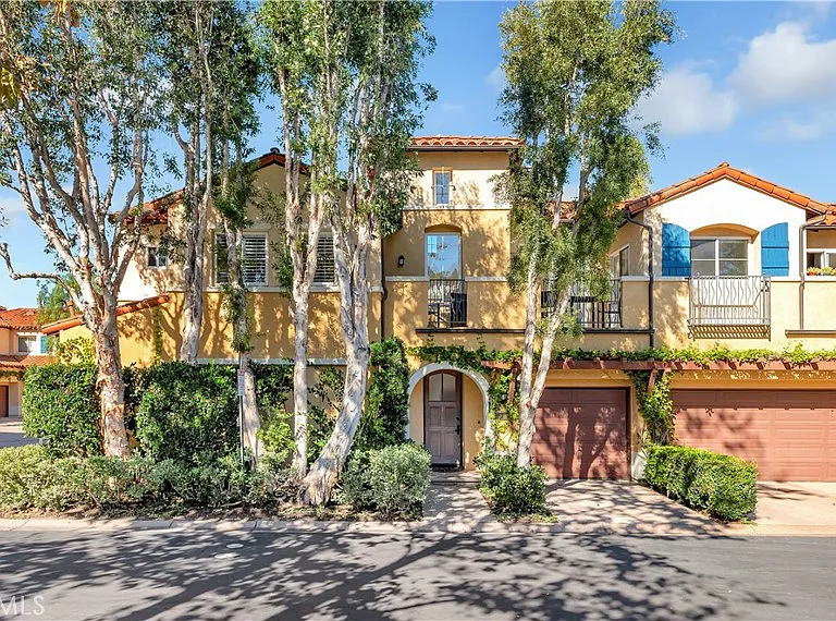 1 Savona Ct — Photo 1