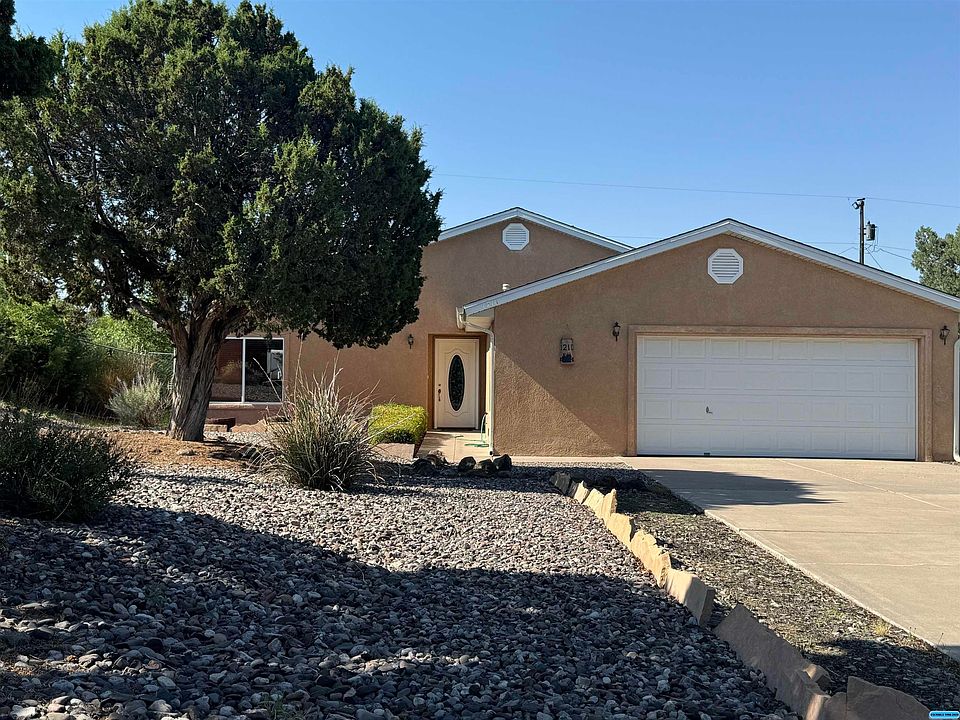 1st image of 1210 Serinna Ct