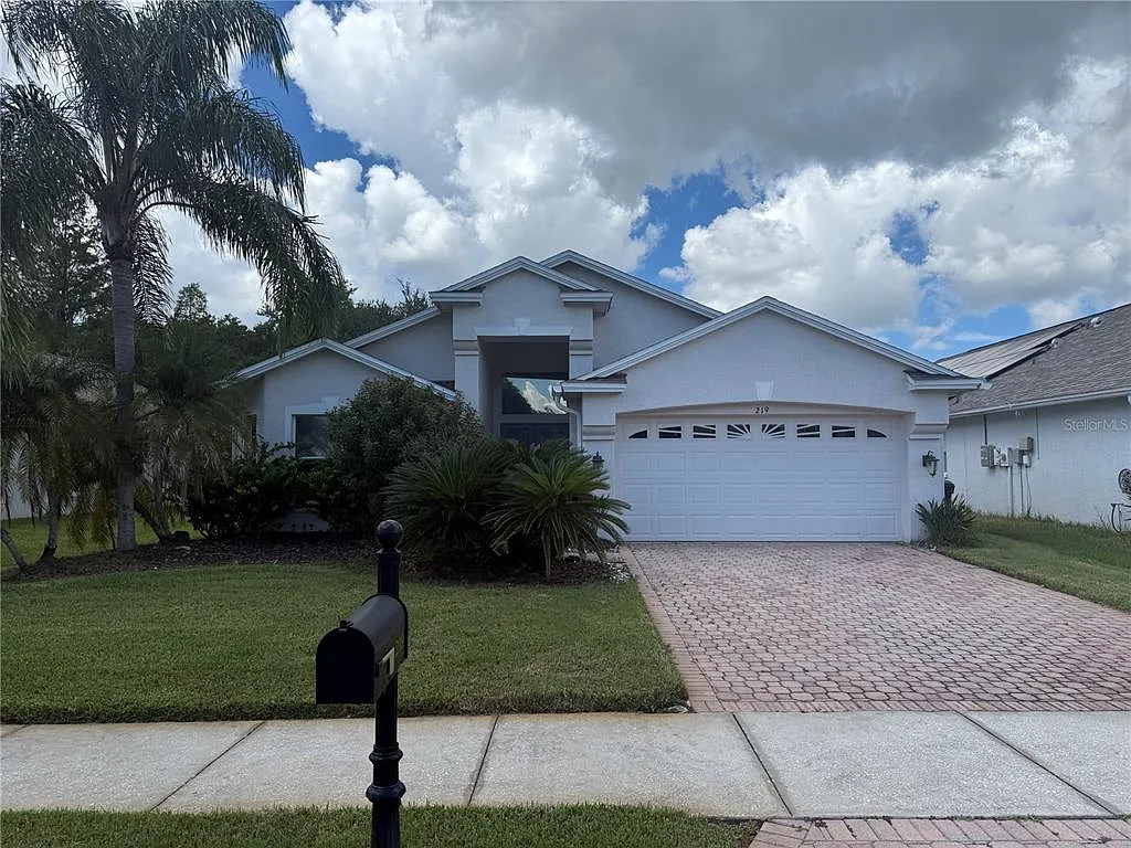 4 bed, 3.0 bath, 1873 sqft, $3,500 — Photo 1
