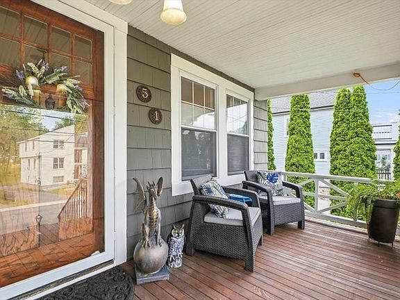 2nd image of 51 Fruit Street Ext