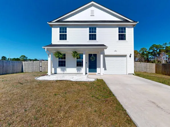 305 Range Circle, Holly Ridge, NC 28445