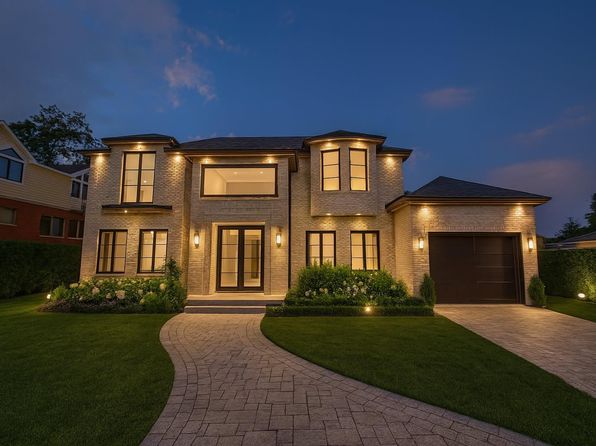 【中古】 On The House 99-35 59th Avenue #5L in Corona, Queens | StreetEasy