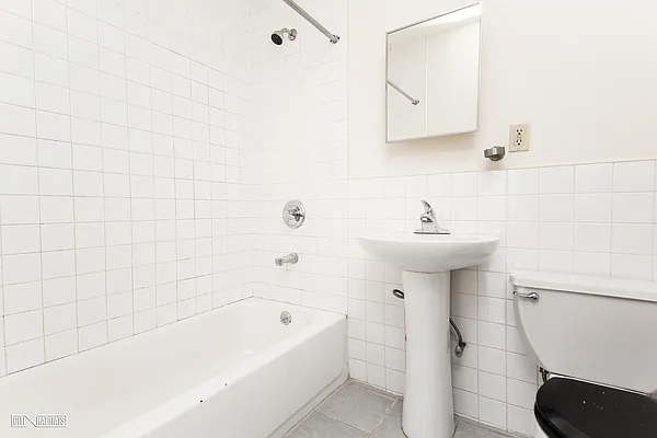 Rented by Citi Habitats | media 7