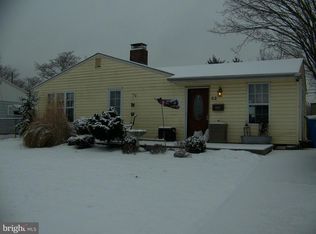 52 Greenbrook Dr, Levittown, PA