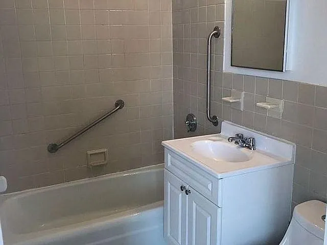 711 Seagirt Ave — Photo 5