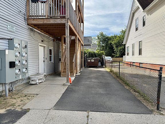 4th image of 228-232 Eastern Ave