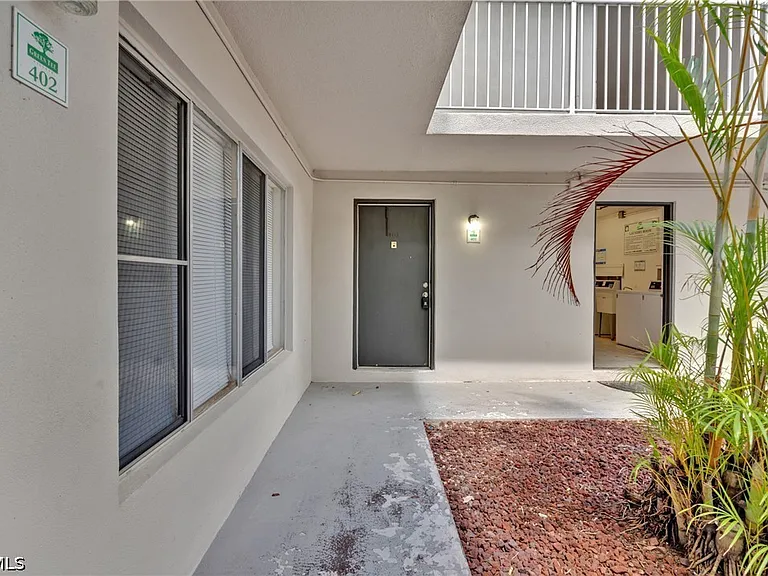 1830 Maravilla Ave #401 — Photo 6