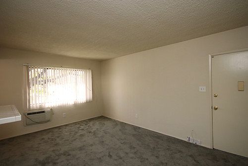 5th image of 523 E Live Oak Ave APT E