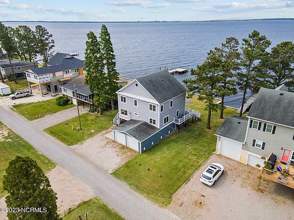 5th image of 410 Queen Anne Drive