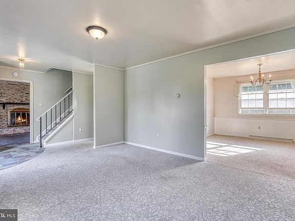 5th image of 641 S 61st St
