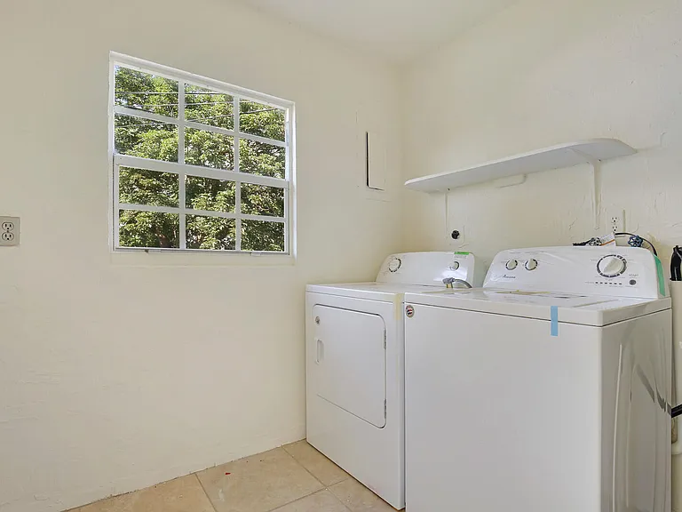 533 W Jasmine Dr #B — Photo 12