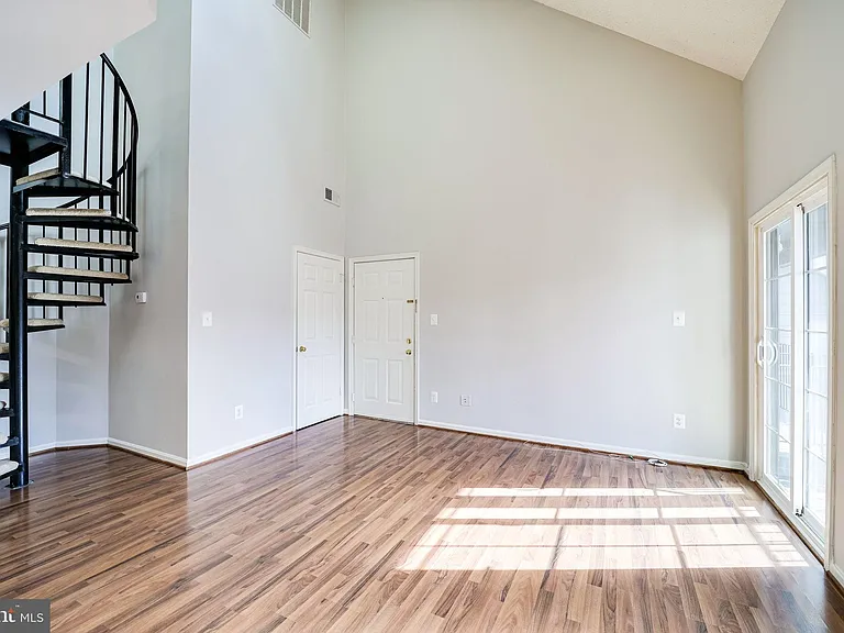 7012 Irwell Ln #14E — Photo 7