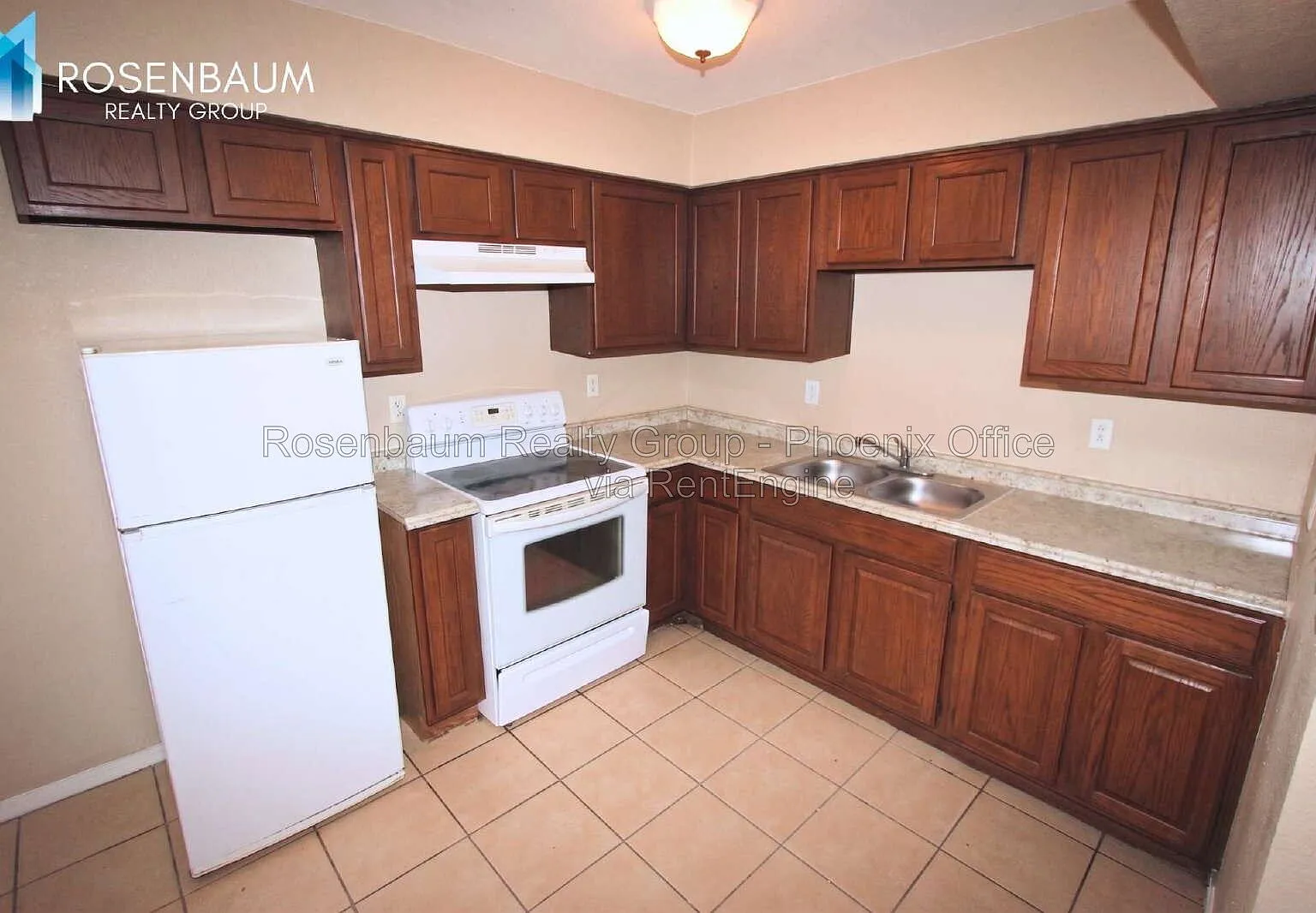 2 bed, 1.0 bath, 725 sqft, $1,199 — Photo 2