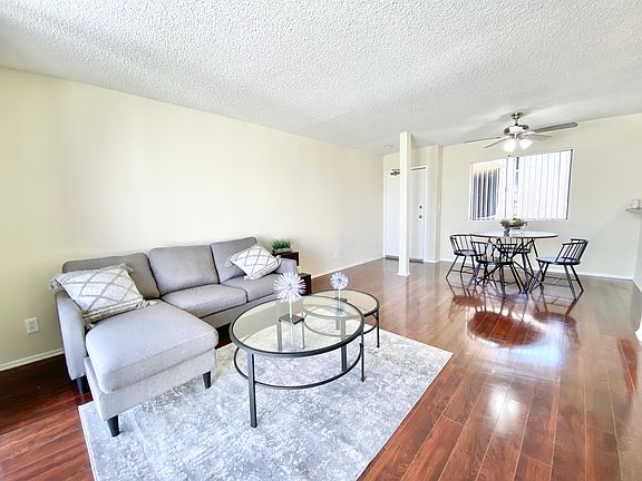 3rd image of 10824 Otsego St #207