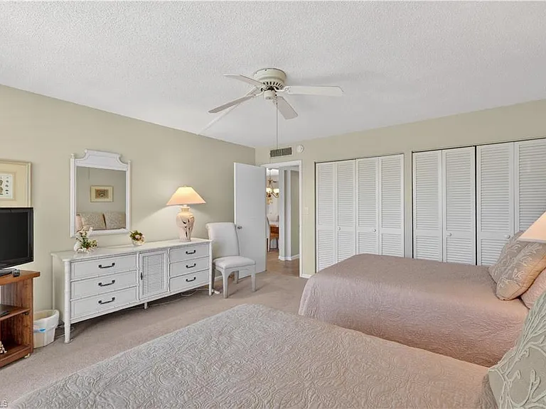5 Bluebill Ave #201 — Photo 25