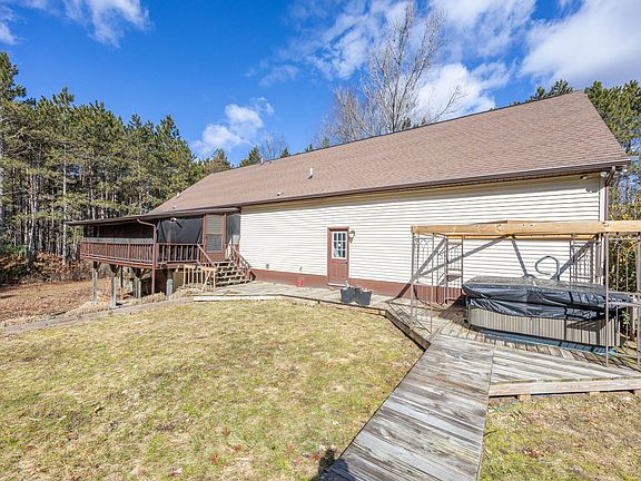 3rd image of 16393 Tamarack Rd