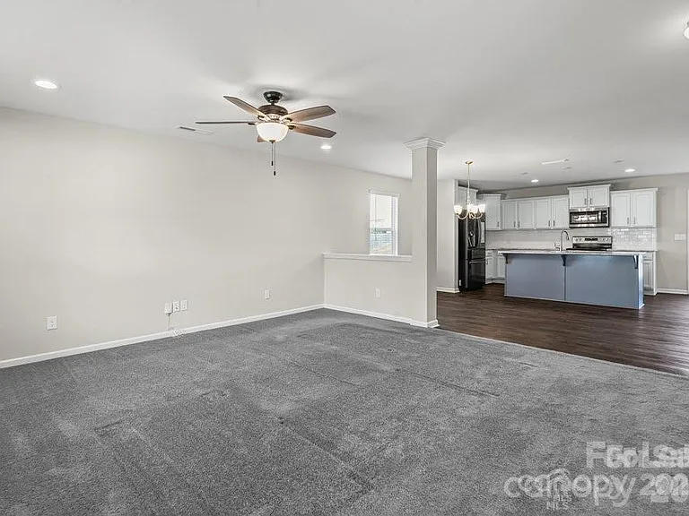 134 Clove Hitch Dr — Photo 3