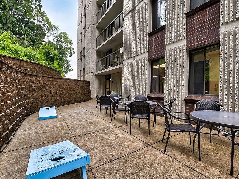 Hancock House Apartments — Photo 9