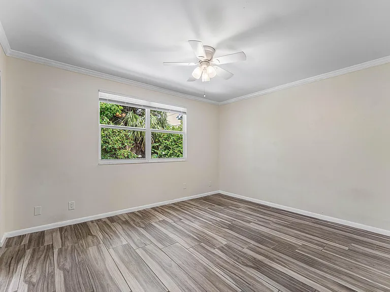 2503 NE 15th St #2503 — Photo 16