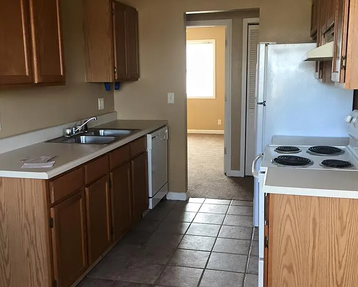 803 Anderson St #2 — Photo 3
