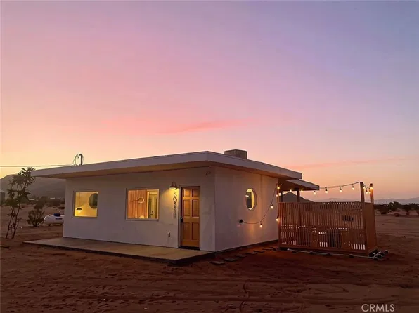 60654 Mitch Ln, Landers, CA 92285