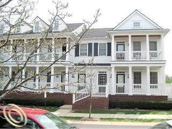 230 Jotham Ave #60, Auburn Hills, MI 48326
