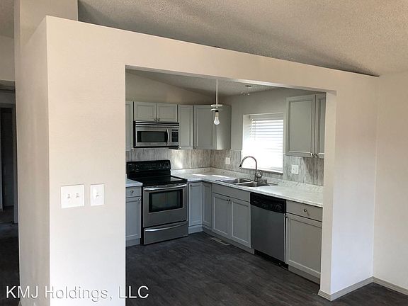 4th image of 4405 El Camino Dr