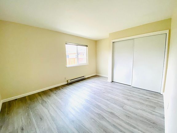 5th image of 997 Lakehaven Dr