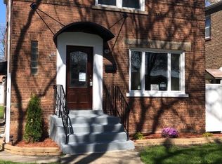 9008 S Blackstone Ave, Chicago, IL
