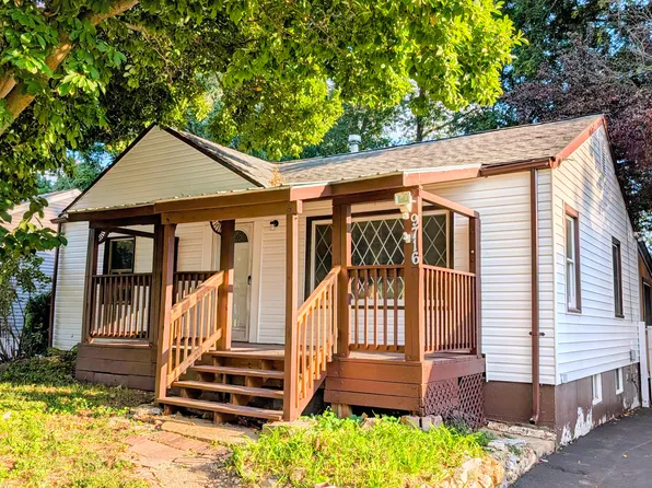 9716 Lilly Jean Dr, Saint Louis, MO 63134