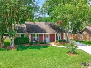 4222 Country Hill Dr, Baton Rouge, LA 70816