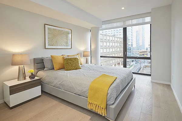 Rented by Chase Global Realty Corp | media 19