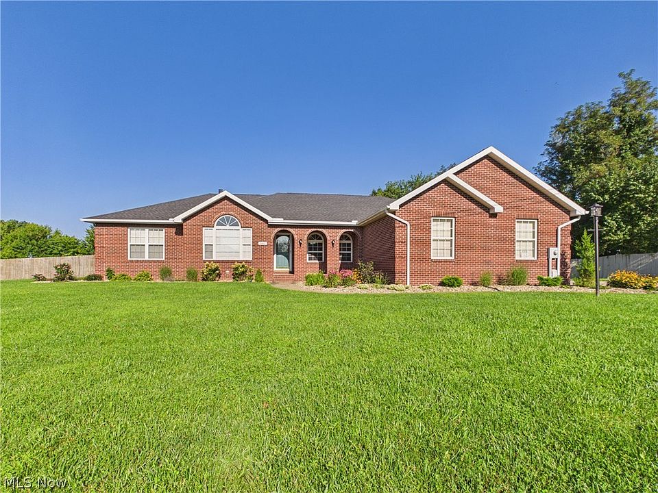1st image of 582 Homewood Rd