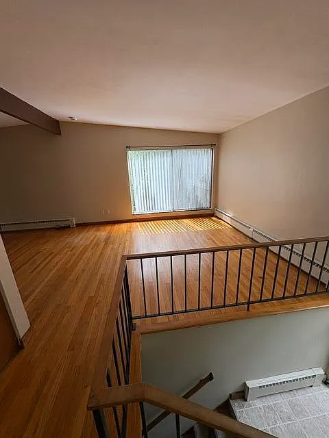 2 bed, 1.0 bath, 988 sqft, $2,200 — Photo 4