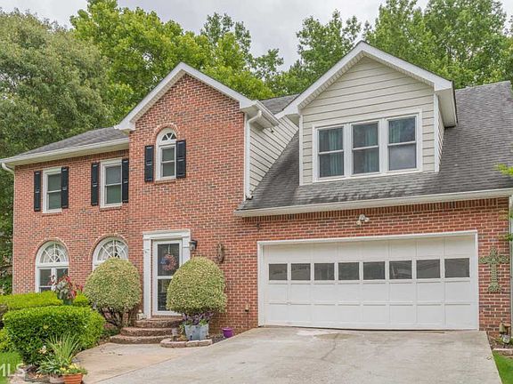 2nd image of 3055 Oak Meadow Dr