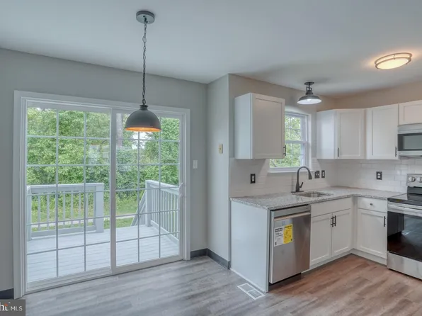 186 Amberfield Ln, Newark, DE 19702