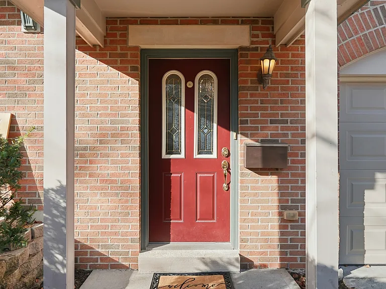 2521 Ravine St — Photo 3