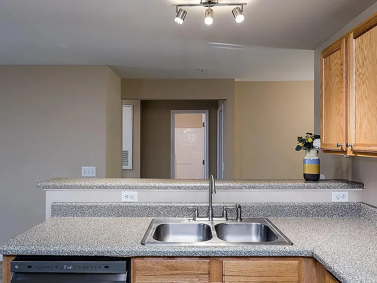 1801 Trailwood Heights Ln — Photo 12