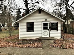 431 S State St, Niles, MI 49120