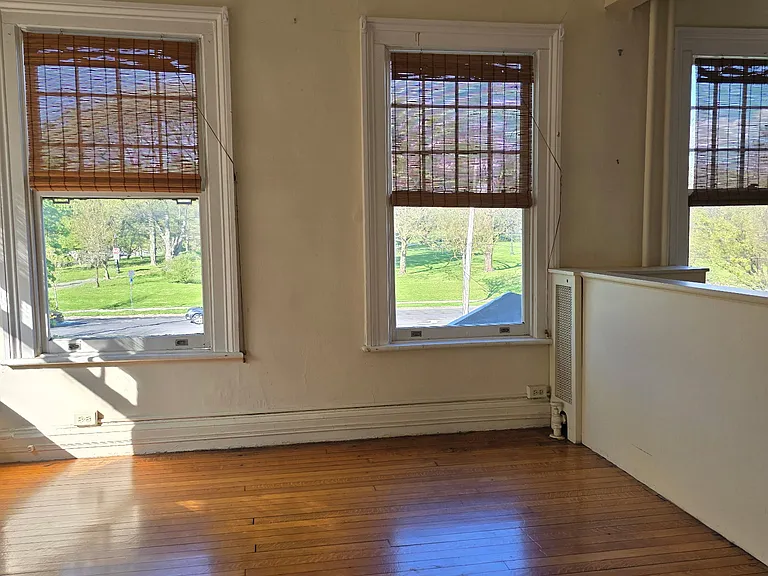 702 Madison Ave #3 — Photo 5