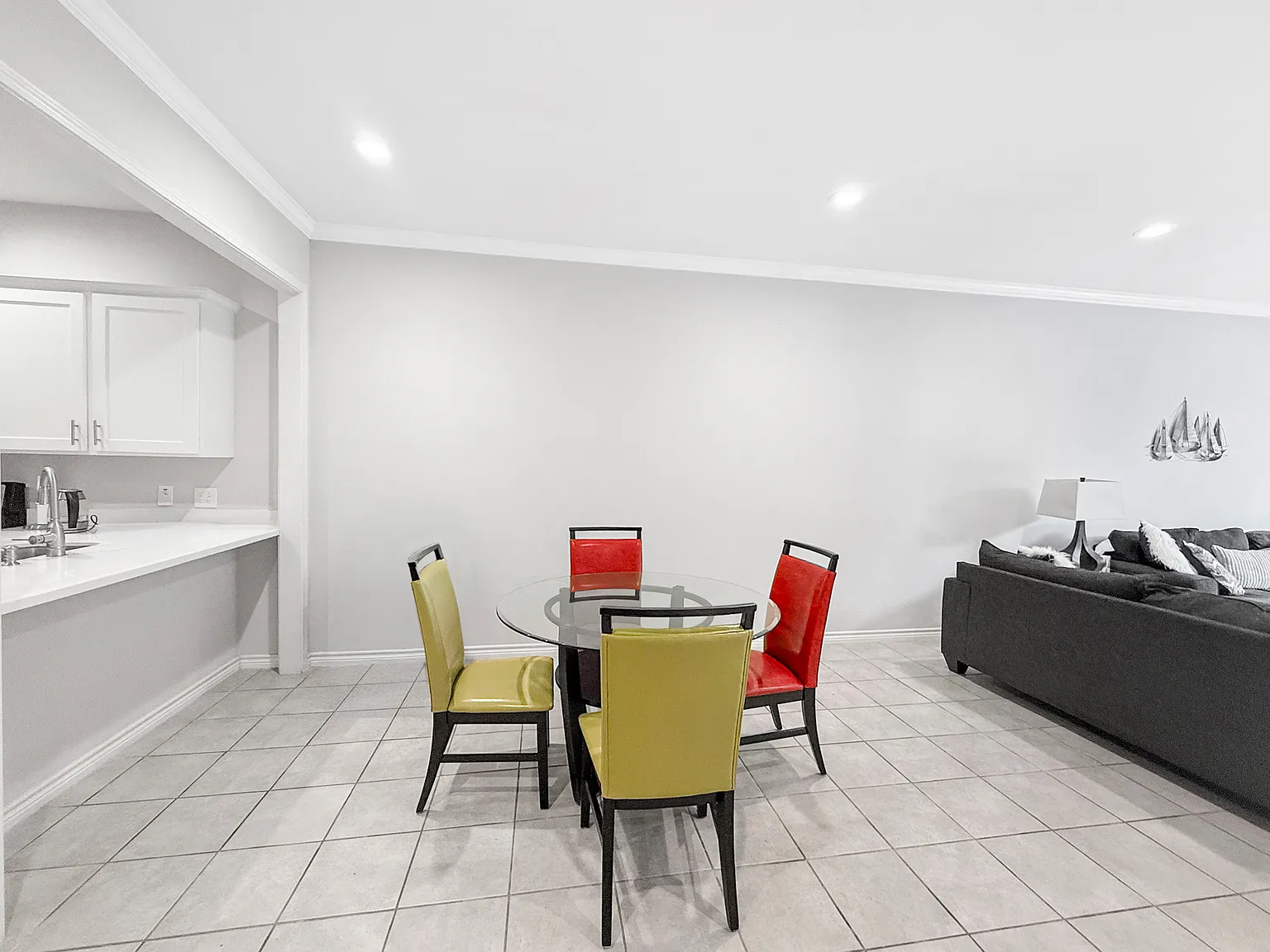 2 bed, 1170 sqft, $1,995 — Photo 2