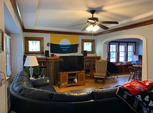 1939 N Cambridge Ave, Milwaukee, WI 53202