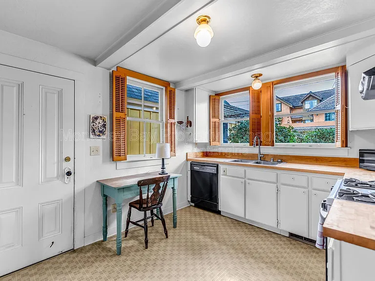 759 Lighthouse Ave — Photo 15