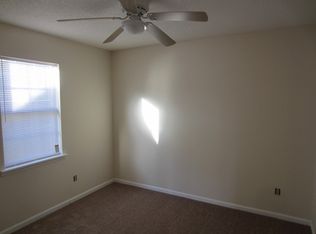 206 Palmer Dr, Valdosta, GA 31602