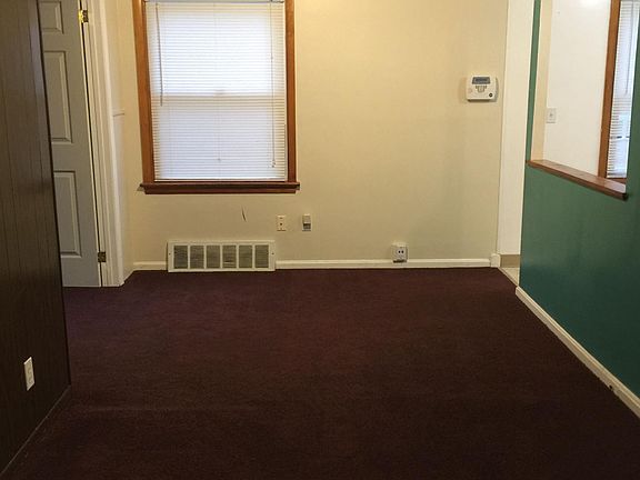 4th image of 449 E 275th St