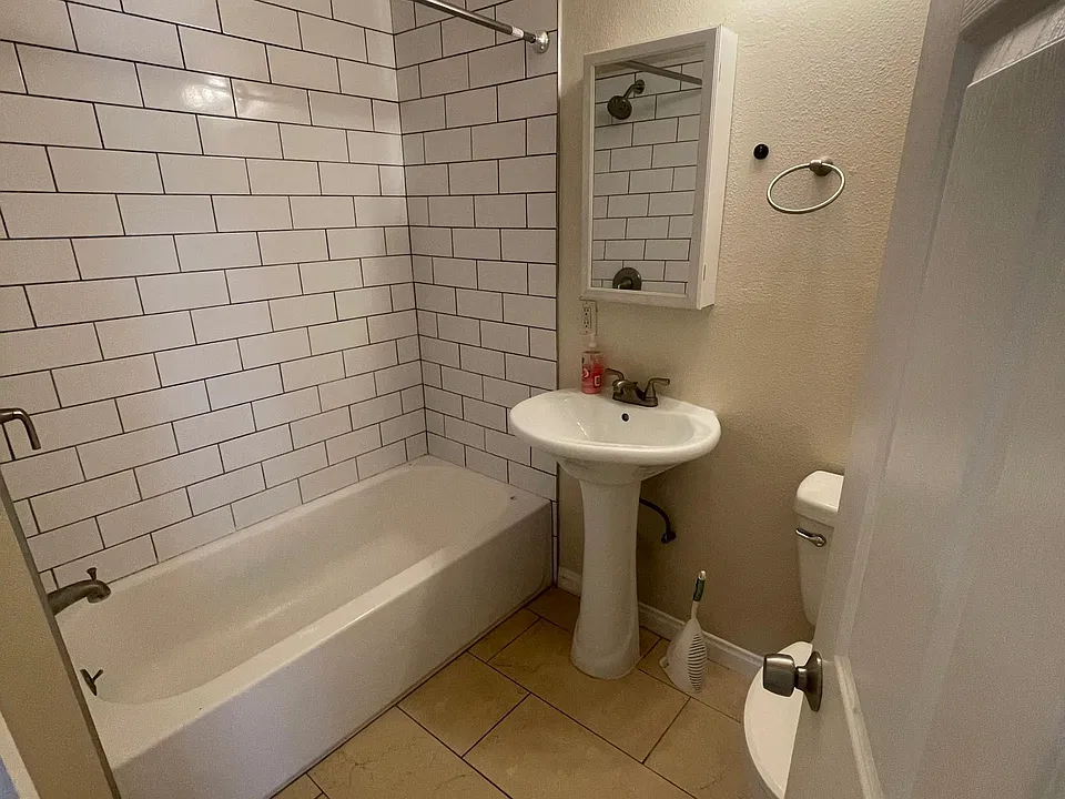 Bathroom 2
