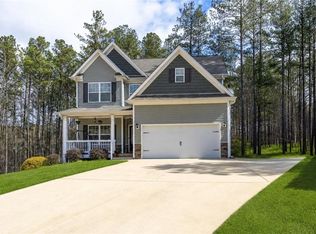 592 Willow Springs Dr, Dallas, GA 30132