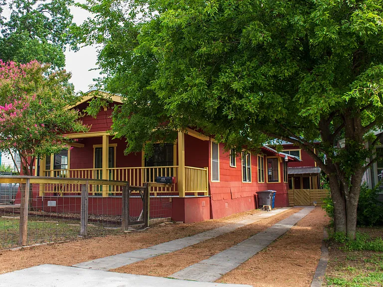 front house/street view